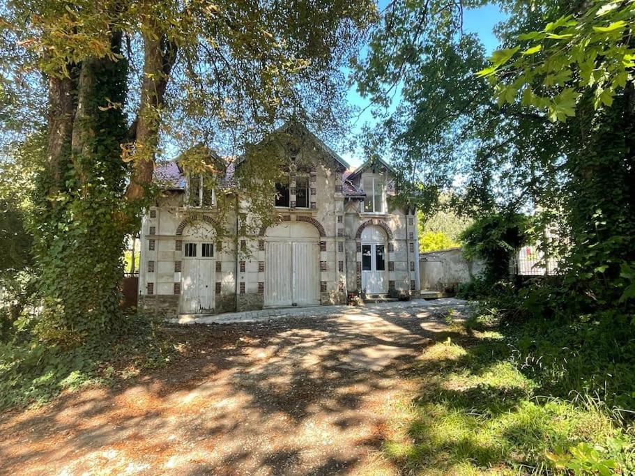 La Maison Du Manoir 1900 Une Experience En Famille La Ferté-Gaucher Exteriör bild